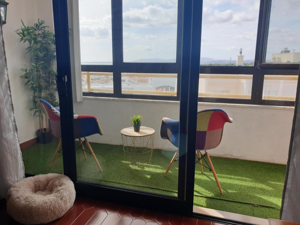 Aiyra Beach House Costa da Caparica Bagian luar foto